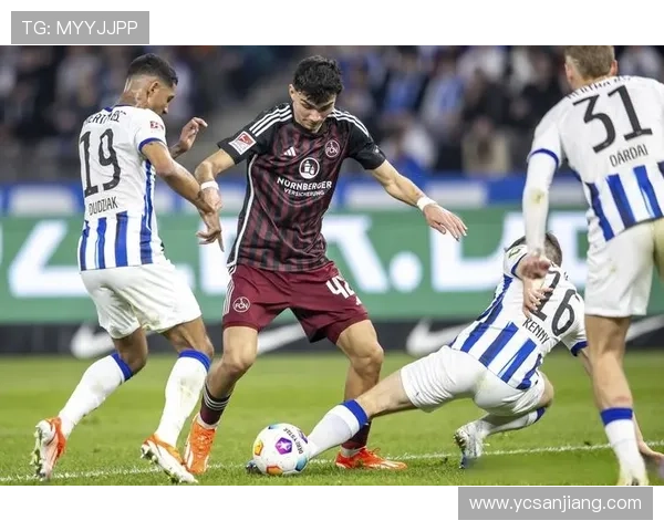 欧洲豪门鏖战再起新星闪耀绿茵场豪取关键胜利引发球迷热议