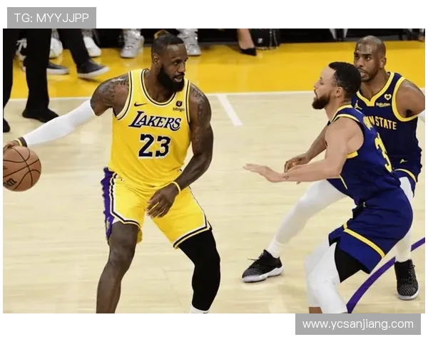 浓眉复出带队逆转获胜 湖人险胜勇士迎来三连胜