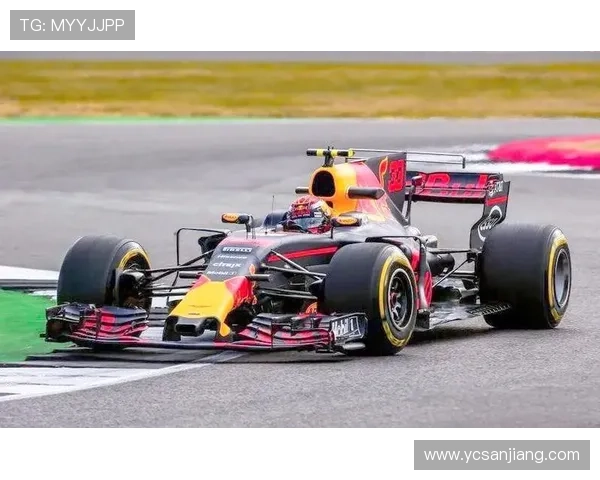 F1新赛季车队阵容变动与技术革新：谁能挑战梅赛德斯和红牛的统治地位