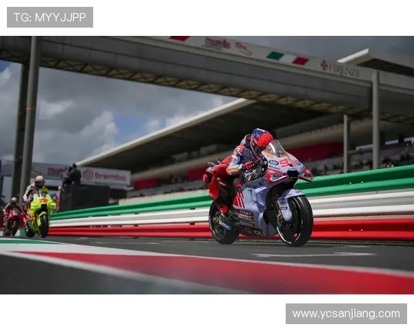 MotoGP赛季精彩回顾 杰克米勒与马奎斯激烈对决引热议