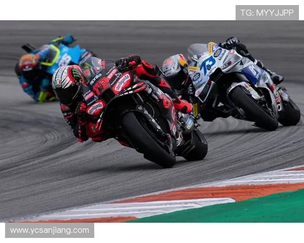 MotoGP赛季最新动态：顶级车手争夺激烈 新技术助力赛事突破