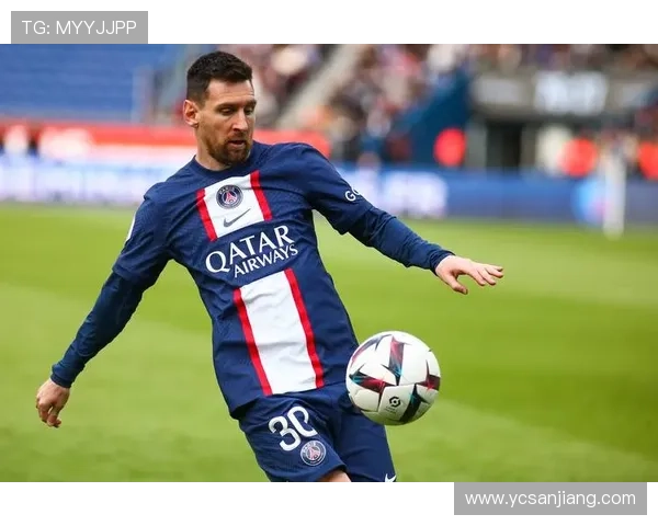 梅西转会巴黎圣日耳曼后的首秀表现震撼全场，未来如何引领球队进攻体系
